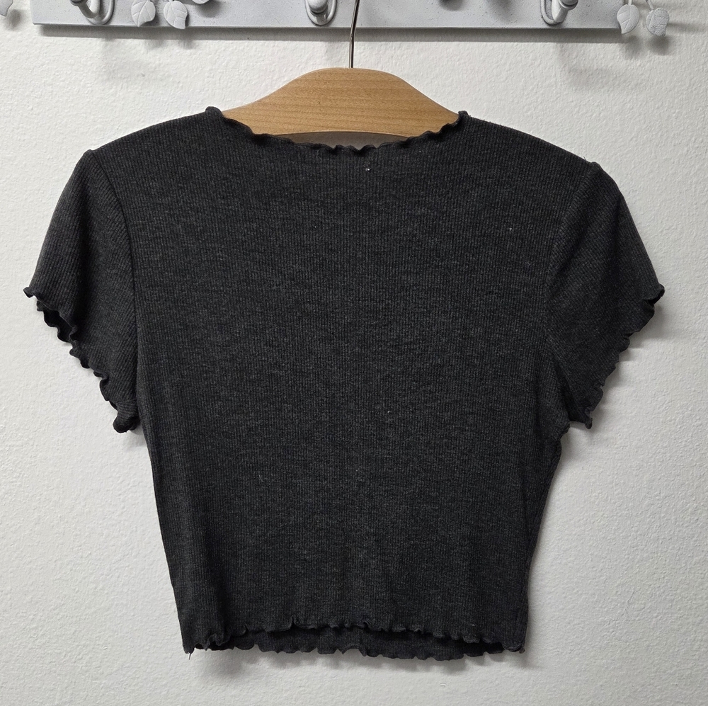 Fitted Cropped Tee - Picture 4 of 6
